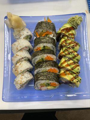 Chef Sampler#1
Califonia Salad roll
Gimbap(Korean style)
Dragon roll