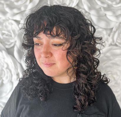 Hair By Lemon (Samantha) @cosmolemon #besthairsalon #curlyhaircut #curlyhairspecialist