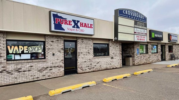 Exterior front of Pure Xhale Cambridge - Crosstown Commons Shopping Complex