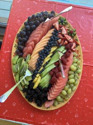 Fruit platter for catering event