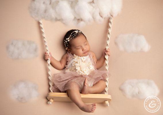 Photo shoot session photography headshot photographer family photographer maternity newborn photography first birthday cake smash