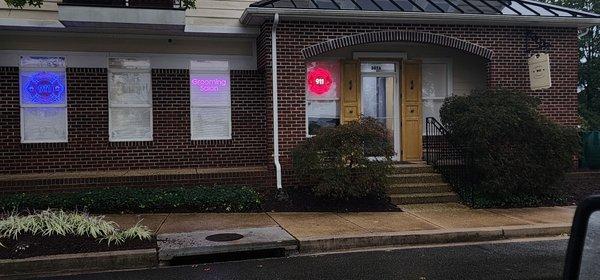 Storefront - rainy day in La Plata, MD