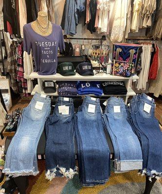 Flying Monkey, Judy Blues, KanCan, I &M , Hidden , Insane and More Jeans