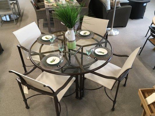 Brown Jordan Dining Set