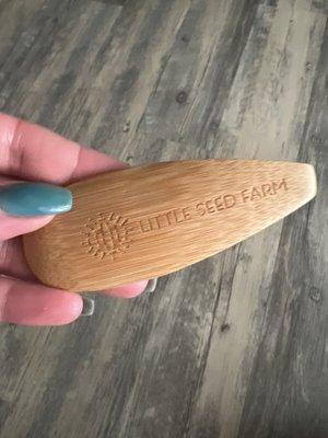 Applicator spoon for the natural deodorant