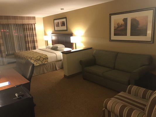 A roomy, king suite.