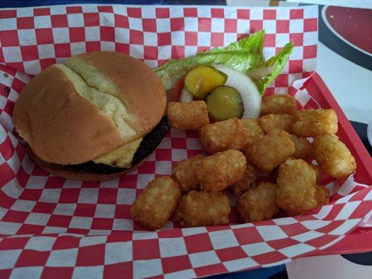 Cheeseburger basket