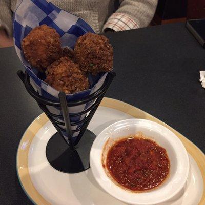 Interior pretzel crusted mac 'n cheese bites w/ marinara