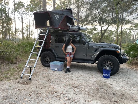 How cool is this tent?! Soooooo.... Cool.