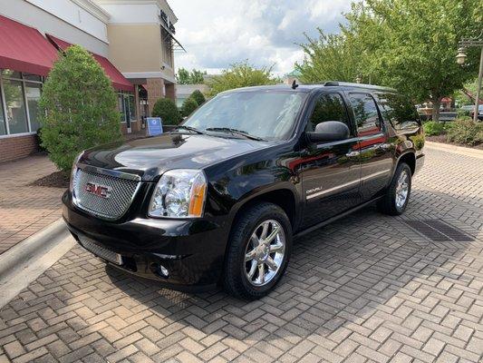 2011 GMC Yukon Denali XL - Fully loaded.