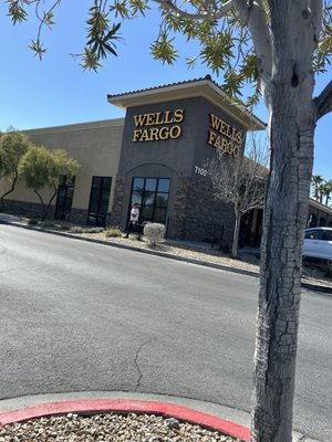 Wells Fargo Advisors