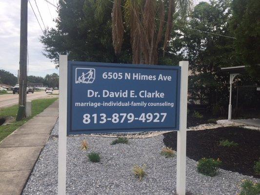 street sign for Dr. David roe's counseling office