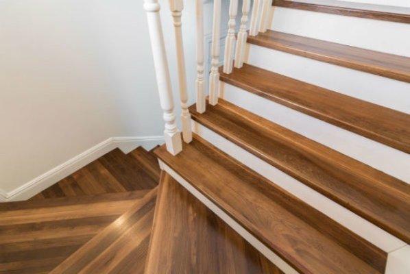 D & M Hardwood Flooring