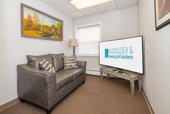 Staged living room to try out your hearing aids