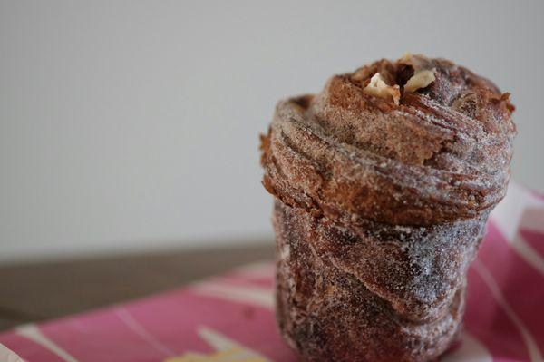 Banana chocolate cream cruffin