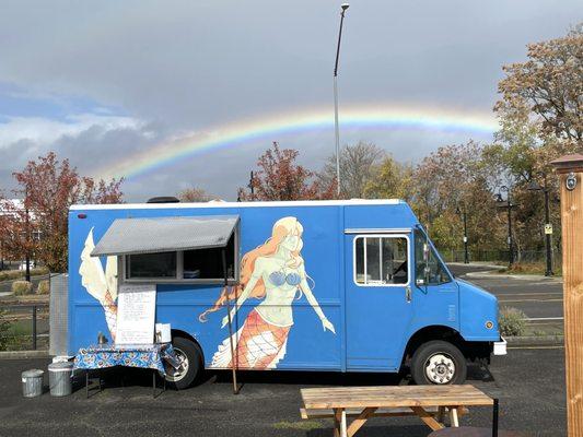 Food truck, look for the mermaid!