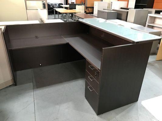 Absolutely in love with these reception desks. They are so nice and such a good price for such good quality.