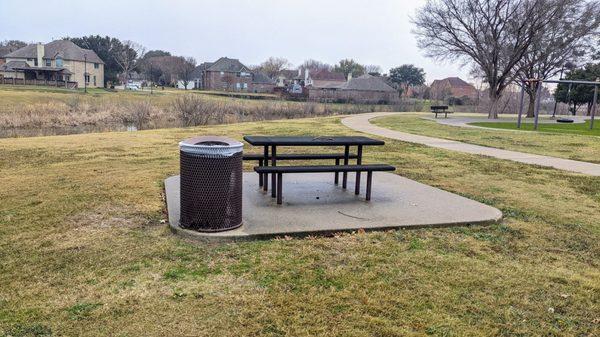 Picnic table