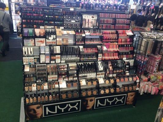 Nyx at good price