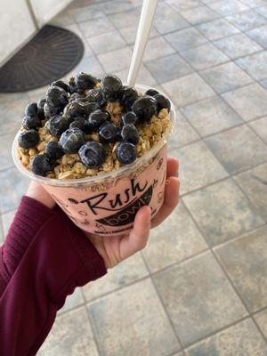 Beach bowl with blueberries