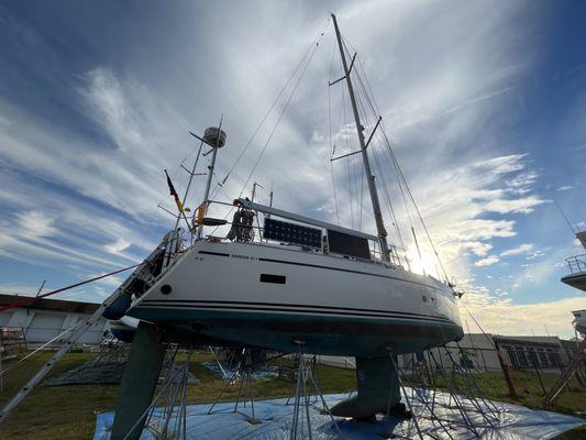 Very rare 2014 Sunbeam sailboat assembled in the Alps. 
Repair water leak at manifold tube