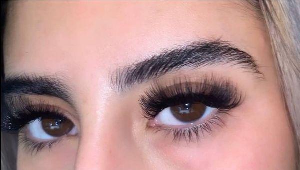 Eyelash extension