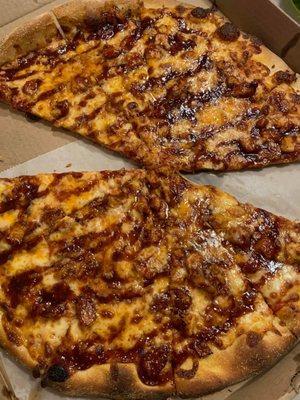 BBQ chicken pizza