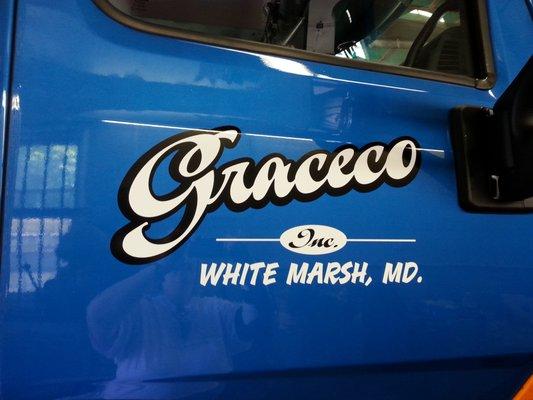 Truck lettering with outline. All vinyl for Longer durability.