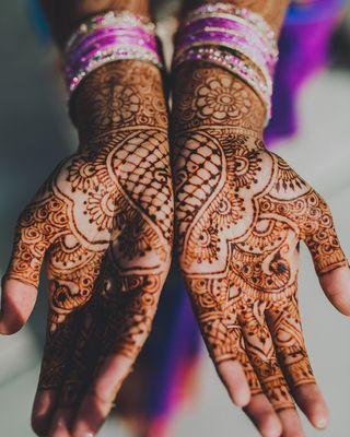 Indian henna wedding day detail