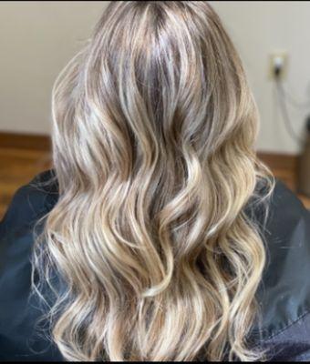 Natural highlights are always a good idea