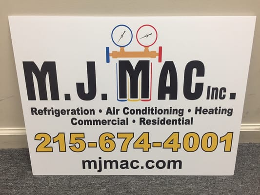 MJ Mac using Yard signs to grow his business.