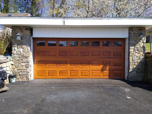 Woodtone color doors