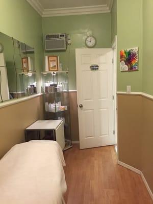 Facial Room