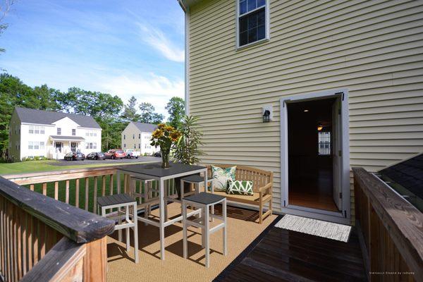 Luxury 3 bed/1.5 bath townhouse, Whitman, MA.