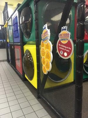 Burger King also has a play kid area