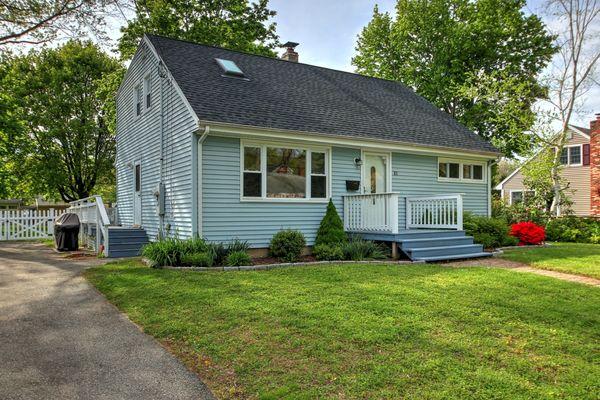 85 Wepawaug- Milford - 3BR,2Ba Cape w/large fenced-in back yard