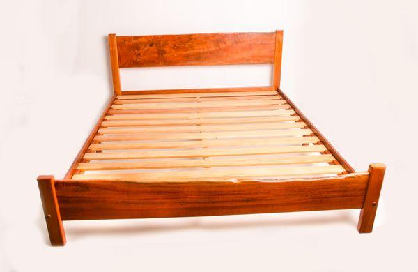 Kantan with headboard and footboard all made out of eucalyptus robusta