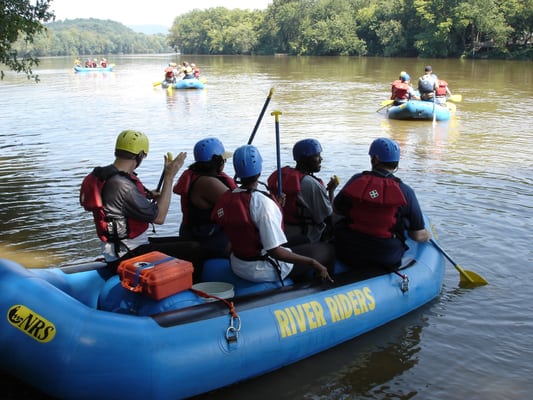 Leadership Lessons from Lewis & Clark - Tigrett Corp. takes clients on white water rafting in Harpers Ferry to teach team building.