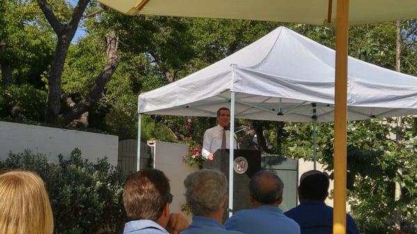 Mayor Eric Garcetti addressing some of us leaders from the 96 Neighborhood Councils of the City of Los Angeles