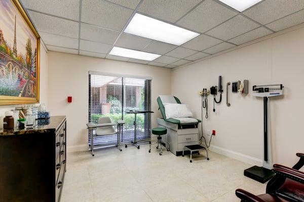 Our exam rooms are clean and bright. Book your appointment today.