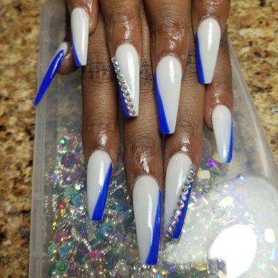 Nailsbylina 7036788320