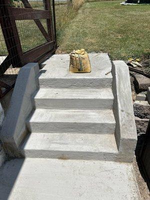 Concrete steps