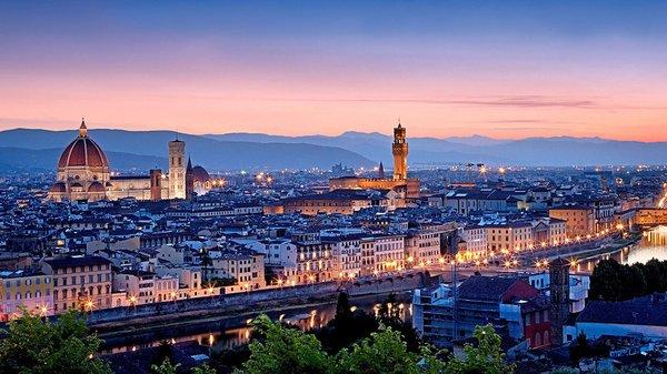 Gorgeous evening in Florence, Italy!