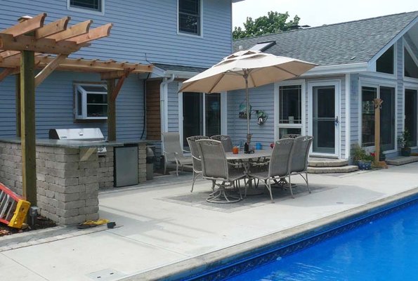 Poolscape with Outdoor Kitchen Geneva, IL