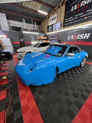 Porsche getting wrapped in Avery Light Blue