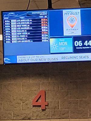 Boarding/destination monitor