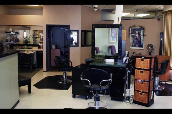 Bea & Company Hair Salon, Yuba City - Shop