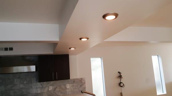 Kitchen lighting ideas by our electricians in Beverly Hills #ElectricUniverseCA