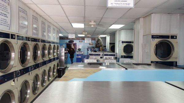 More machines than I've ever seen in any laundromat!