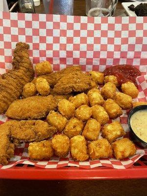 Chicken strip basket